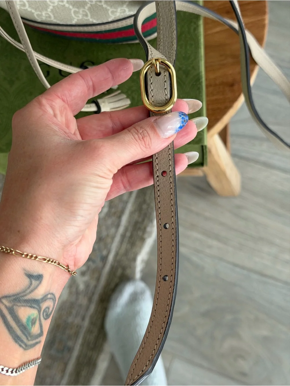 Gucci Cream GG Canvas Drawstring Crossbody with Red & Green Web